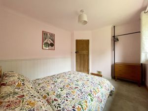 Photo 16- click for photo gallery